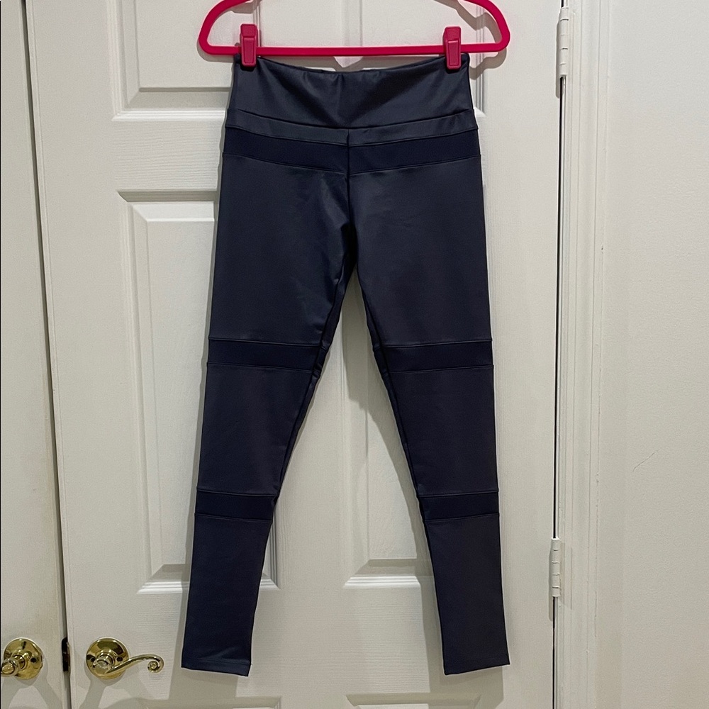 Peony & Me Gray-Blue Women's Moto Style Leggings